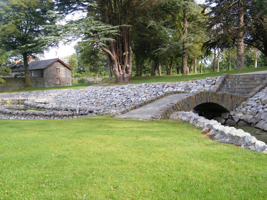 Boyne Valley Hotel - Bed & Breakfast Only 德罗赫达 外观 照片
