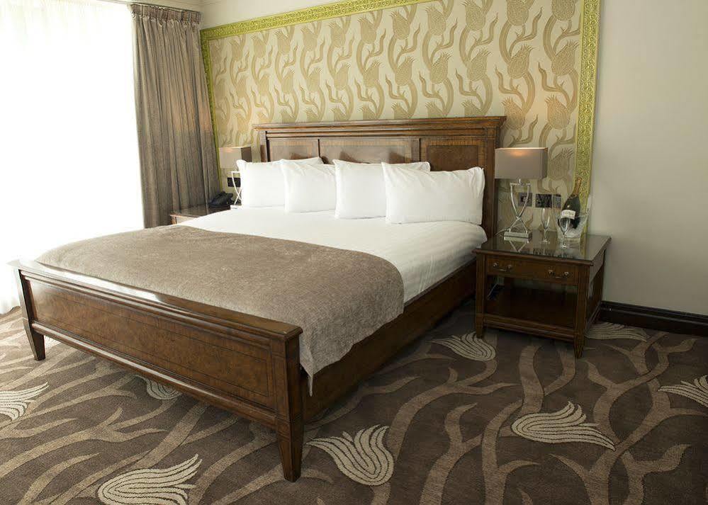 Boyne Valley Hotel - Bed & Breakfast Only 德罗赫达 外观 照片